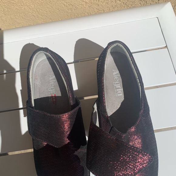 Alegria LAU-869 wine glittery leather shoe size 9 ( European 39) - Picture 12 of 14